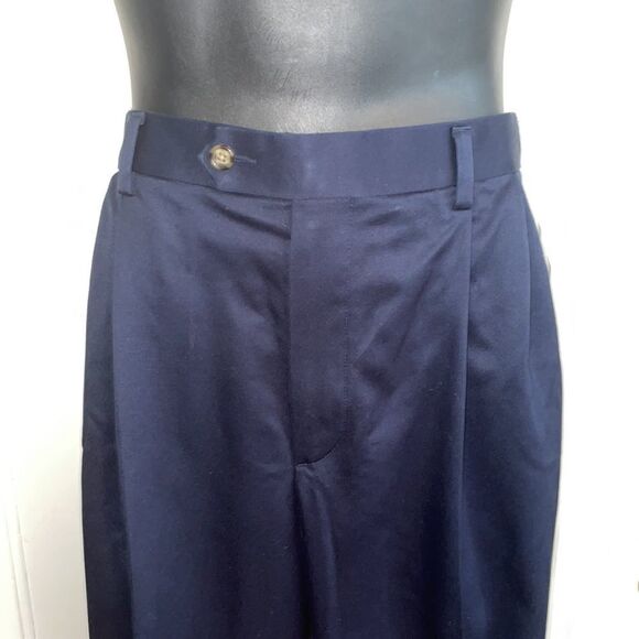 Roundtree & Yorke navy blue cotton pants - Picture 2 of 7